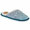 Isotoner Signature Women's Spectra Waterless Dye Slide Slipper